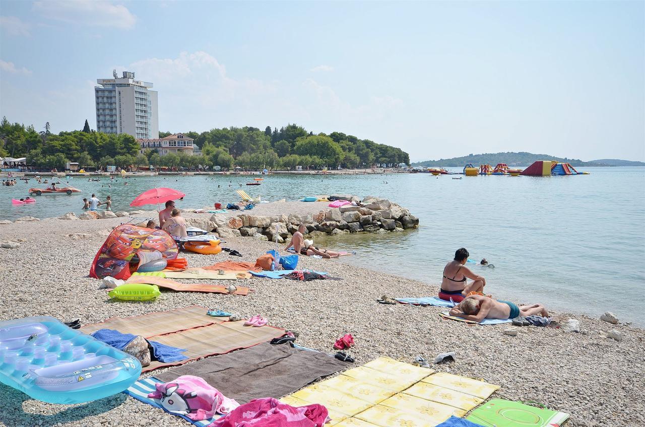 Apartments And Rooms On The Beach Vodice Esterno foto