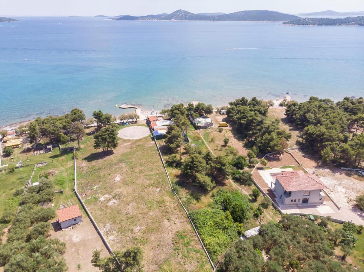 Apartments And Rooms On The Beach Vodice Esterno foto